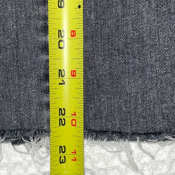 J Brand Selena, Grey, Mid Rise Crop Kick Flare Jeans, 26 - Picture 6 of 11